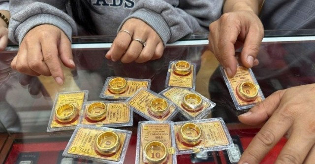 Giá vàng quay đầu giảm mạnh