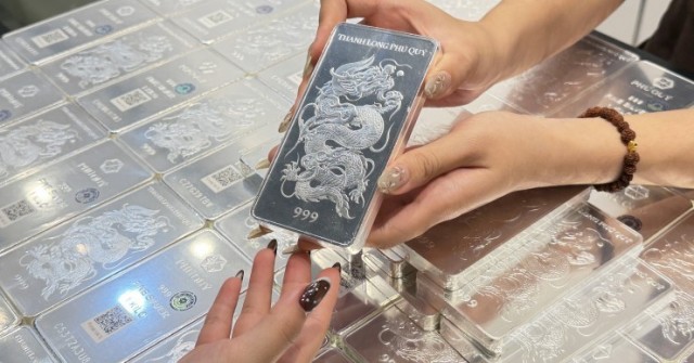 Giá bạc hôm nay 26/3: Thị trường trong nước tiếp tục điều chỉnh, xu hướng giảm chiếm ưu thế