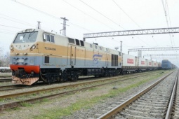 Nga chuyển hàng viện trợ cho Iran