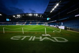 Man City thấp thỏm vì án phạt trừ 60 điểm, loạn thời điểm ra phán quyết