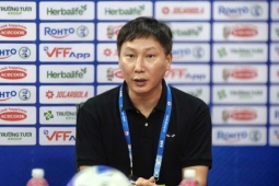 Trực tiếp họp báo Việt Nam - Bangladesh: Thầy Kim khen Hoàng Hên, Xuân Son tăng cân có lo?
