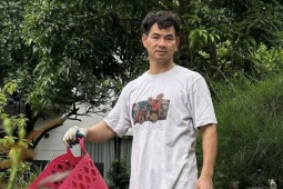 Cục trưởng Xuân Bắc vui thú điền viên ở nhà ngoại ô