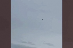 Iran công bố video tên lửa 'bắn trúng tiêm kích Mỹ'