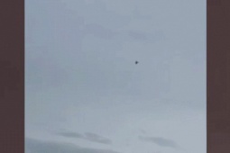 Iran công bố video tên lửa 'bắn trúng tiêm kích Mỹ'