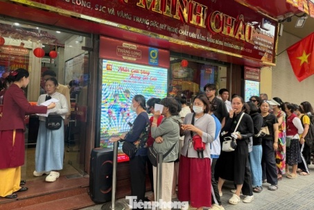 Bảo Tín Minh Châu bất ngờ bán vàng kiểu mới