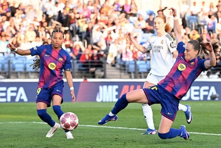 Video bóng đá nữ Real Madrid - Barcelona: Hủy diệt "set tennis" (Cúp C1)