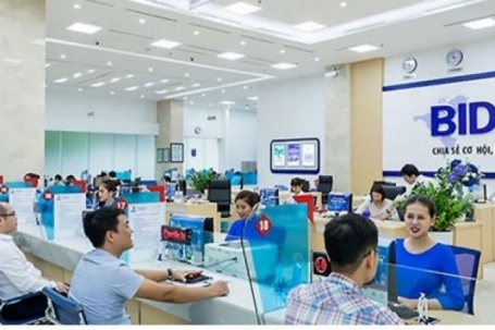 Ngân hàng đua tăng lãi suất, có nơi lên đến 9%/năm