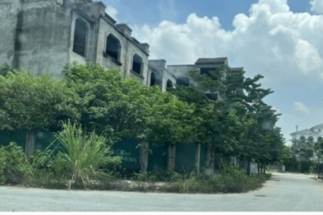 Đất nền Hà Nội giảm 4%, lãi suất vay chạm mốc 9%: Đã đến lúc xuống tiền?