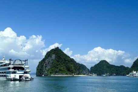 'Quay xe', đổi lịch trình nghỉ lễ 30/4 vì vé bay tăng giá, hủy chuyến