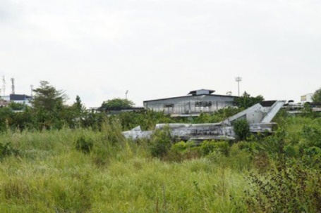 Chiếc máy bay Mig21 bị "bỏ quên" ở Cà Mau sẽ được chuyển đi nơi khác