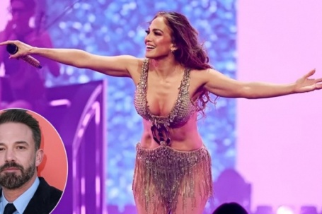 Phản ứng của Jennifer Lopez khi nghe thấy tên chồng cũ trong concert
