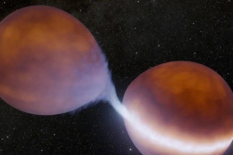 2 vật thể khó định nghĩa đang sáp nhập và "sống lại"