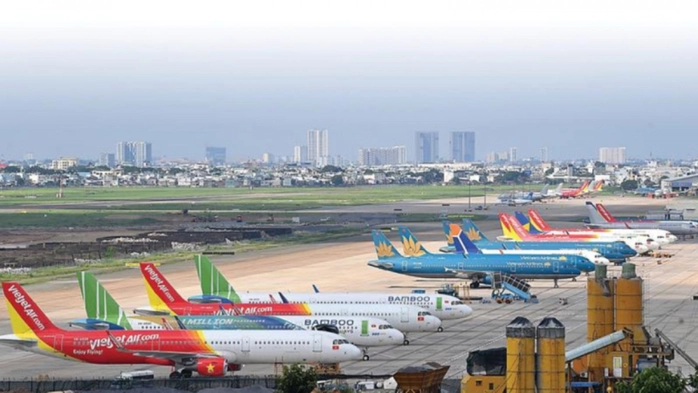 Các hãng hàng không Việt Nam đang gặp khó khăn do giá nhiên liệu tăng cao