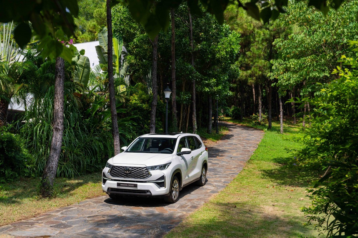 Khác biệt giữa 2 bản Toyota Innova Cross khi chênh tới 135 triệu đồng - 3