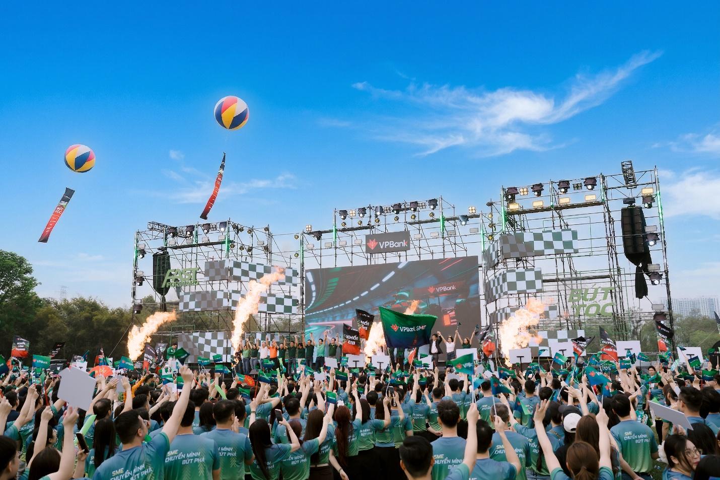 Khi các CBNV cùng hướng về một mục tiêu chung