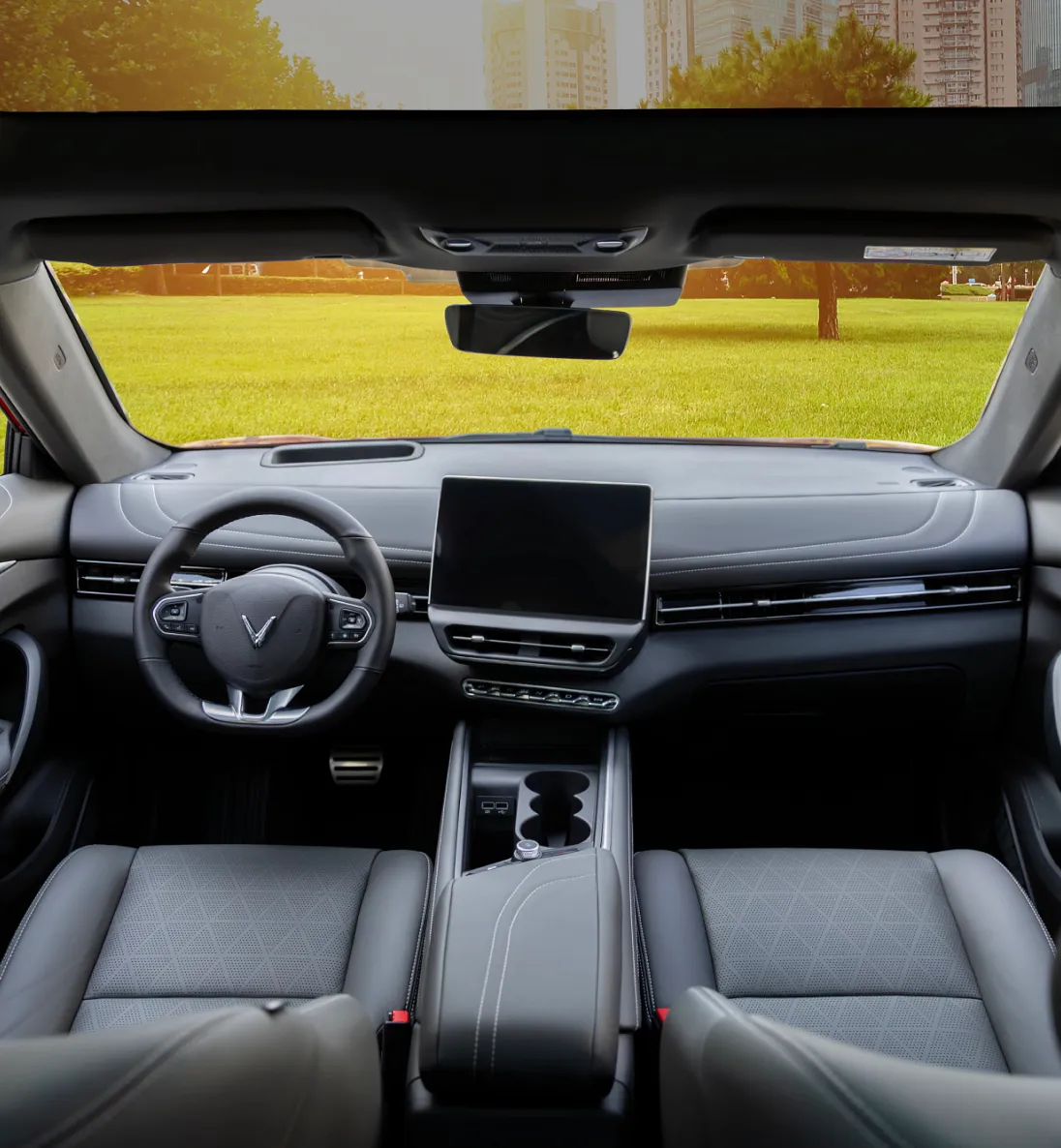 Người mê "hệ điện" khó chê công nghệ này của Vinfast VF7 - 2