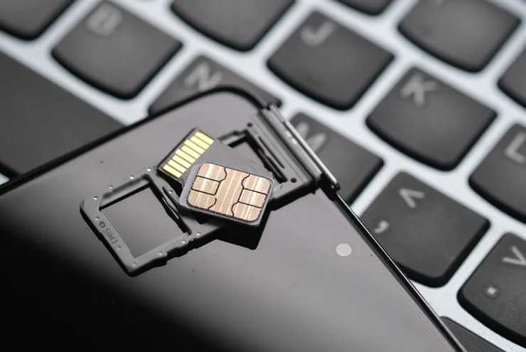 Những mẫu Android hiếm hoi vẫn cho phép mở rộng bộ nhớ