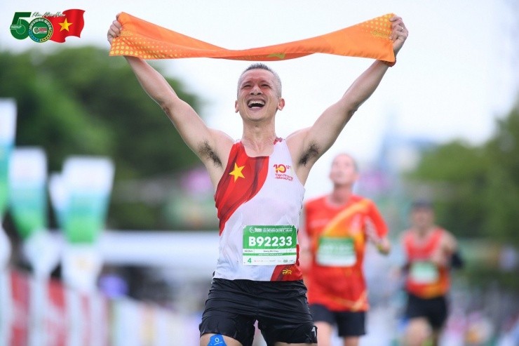 Runner kỳ cựu chia sẻ chiến thuật chinh phục 42km tại Tiền Phong Marathon 2026 - 1