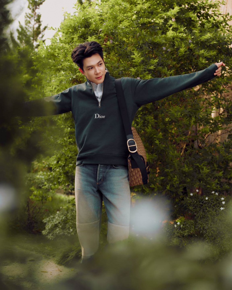 Nam diễn viên&nbsp;Anh Tú Atus cho biết, cảm thấy áp lực khi tham gia các bộ phim điện ảnh. (Ảnh: FBNV)