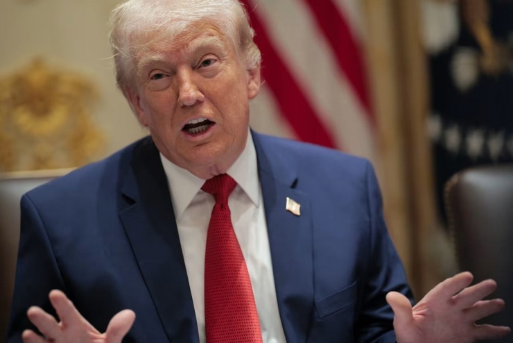 Tổng thống Mỹ Trump tiết lộ 'món quà' của Iran, để ngỏ phương án kiểm soát dầu mỏ - 1