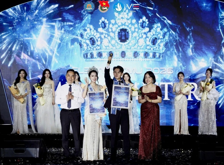 Ngắm vẻ đẹp rạng rỡ của Hoa khôi Trường Đại học Thương mại - 5