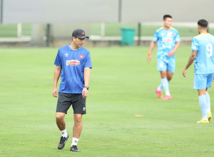 “Ma thuật đen” của HLV Kim Sang-sik cùng ĐT Việt Nam: Bất bại 16 trận, chỉ hoà 2, thắng tới 14 - 4