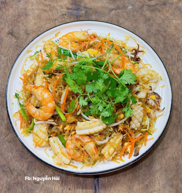 Dân Việt giới thiệu công thức xào miến hải sản mềm tơi, không dính