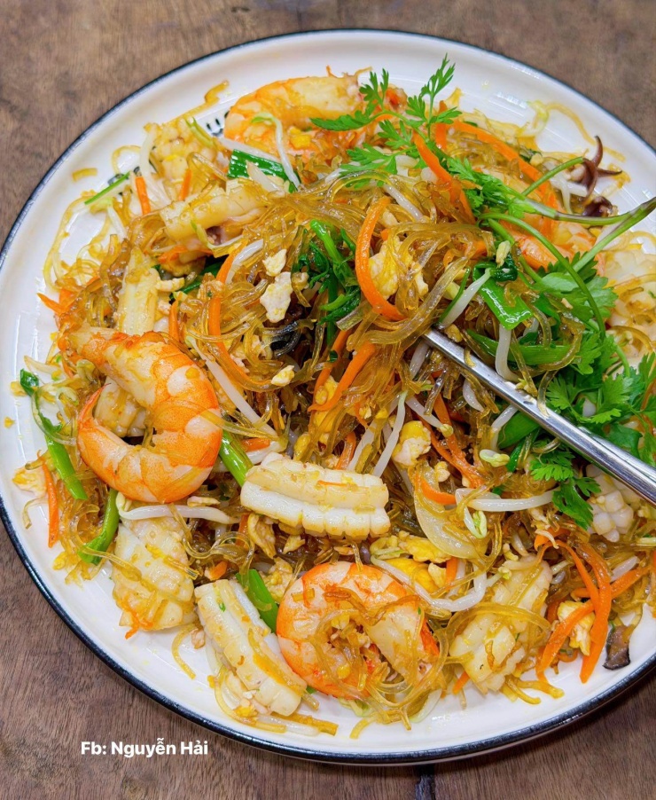 Muốn xào miến hải sản mềm tơi, không dính, thơm ngon, đừng bỏ qua bí quyết này - 4