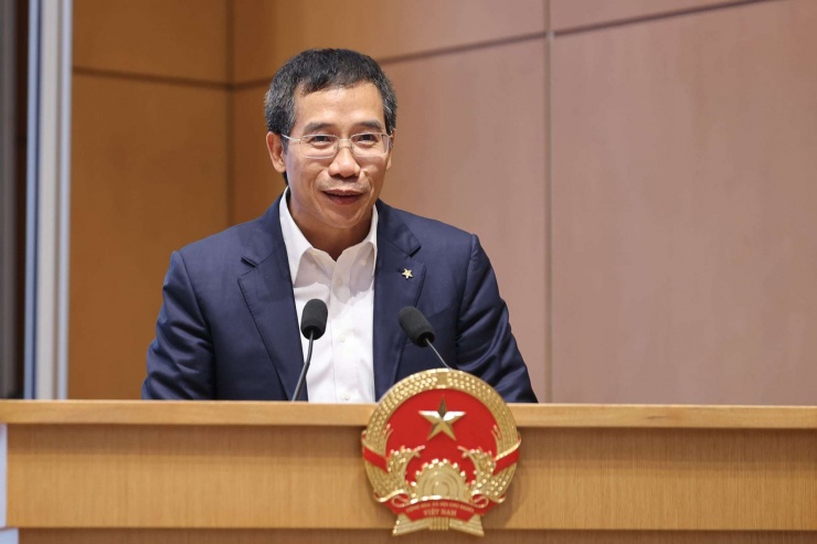 Ông Lưu Trung Thái, Chủ tịch Hội đồng quản trị Ngân hàng Thương mại cổ phần Quân đội (MB) phát biểu tại Hội nghị. Ảnh: VGP/Nhật Bắc.