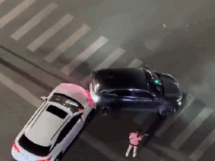 Điểm nghi vấn cần làm rõ trong vụ xe Lexus gây tai nạn liên hoàn trên đường Trung Kính