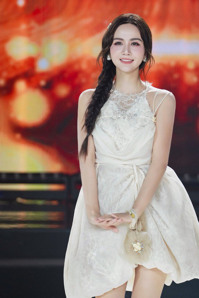 Đời thực làm mẹ đơn thân trong bình dị của nữ diễn viên 'vũ trụ' VFC nổi tiếng phim giờ vàng - 1