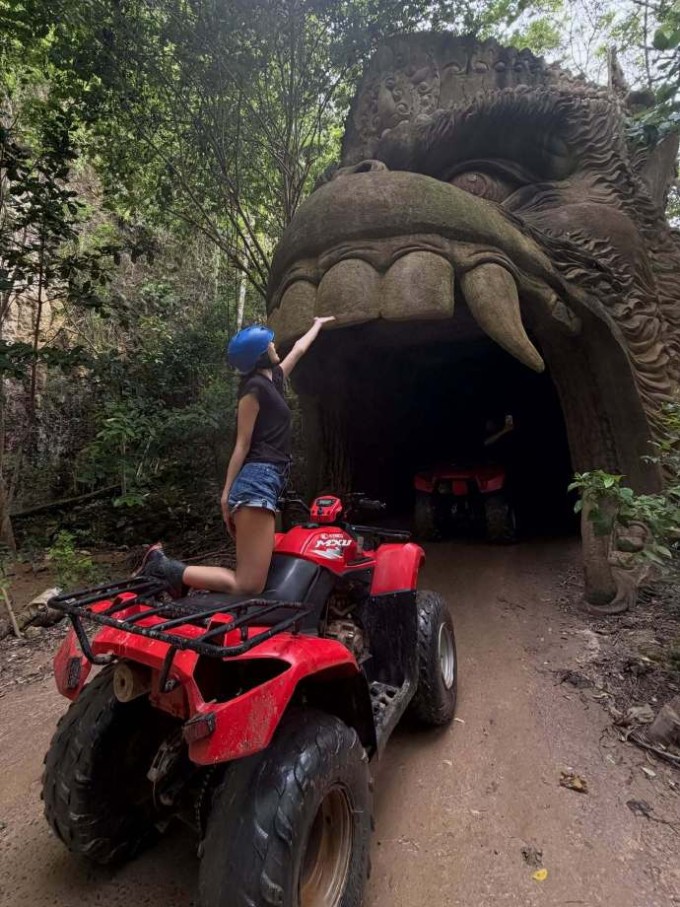 Lisa khoe ảnh sexy khi đón sinh nhật tuổi 29 ở Bali - 6