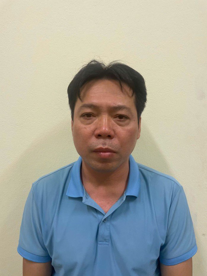 Nguyễn Văn Mạnh tại cơ quan công an