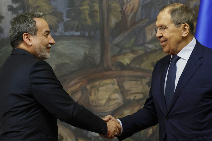 Iran lo ngại 2 quan chức cấp cao bị ám sát, Liên hợp quốc chuẩn bị họp kín - 1