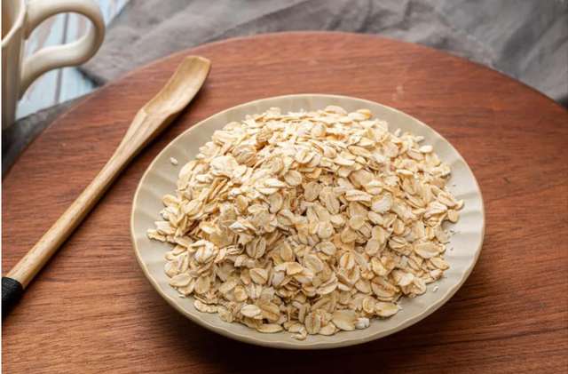 Yến mạch là sự lựa chọn tối ưu cho bữa sáng của người cao tuổi. Ảnh minh họa