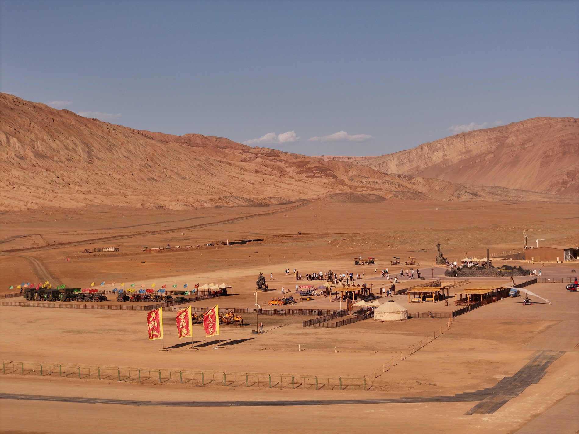 Khách Việt chi 70 triệu thuê 'nhà di động', du lịch Trung Quốc suốt 1 tháng - 5