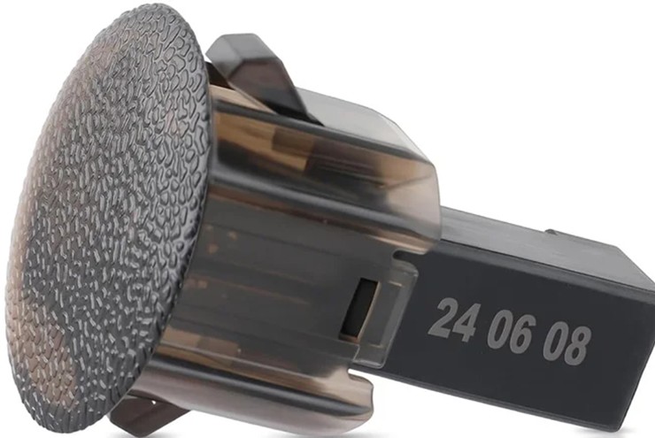 Không phải nút bấm: đây mới là công dụng thật của vòng tròn trên taplo ô tô - 2