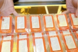 Giá bạc hôm nay 27-3: Người mua "bạc giấy" 120 triệu đồng/kg, lúc nhận chỉ còn 73 triệu đồng