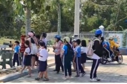 Sự thật vụ video "học sinh không ăn bán trú bị đuổi ra đứng nắng" ở TP.HCM