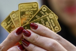 Chốt giá vàng hôm nay ngày 27/3 trong tăng ngoài giảm lạ kỳ