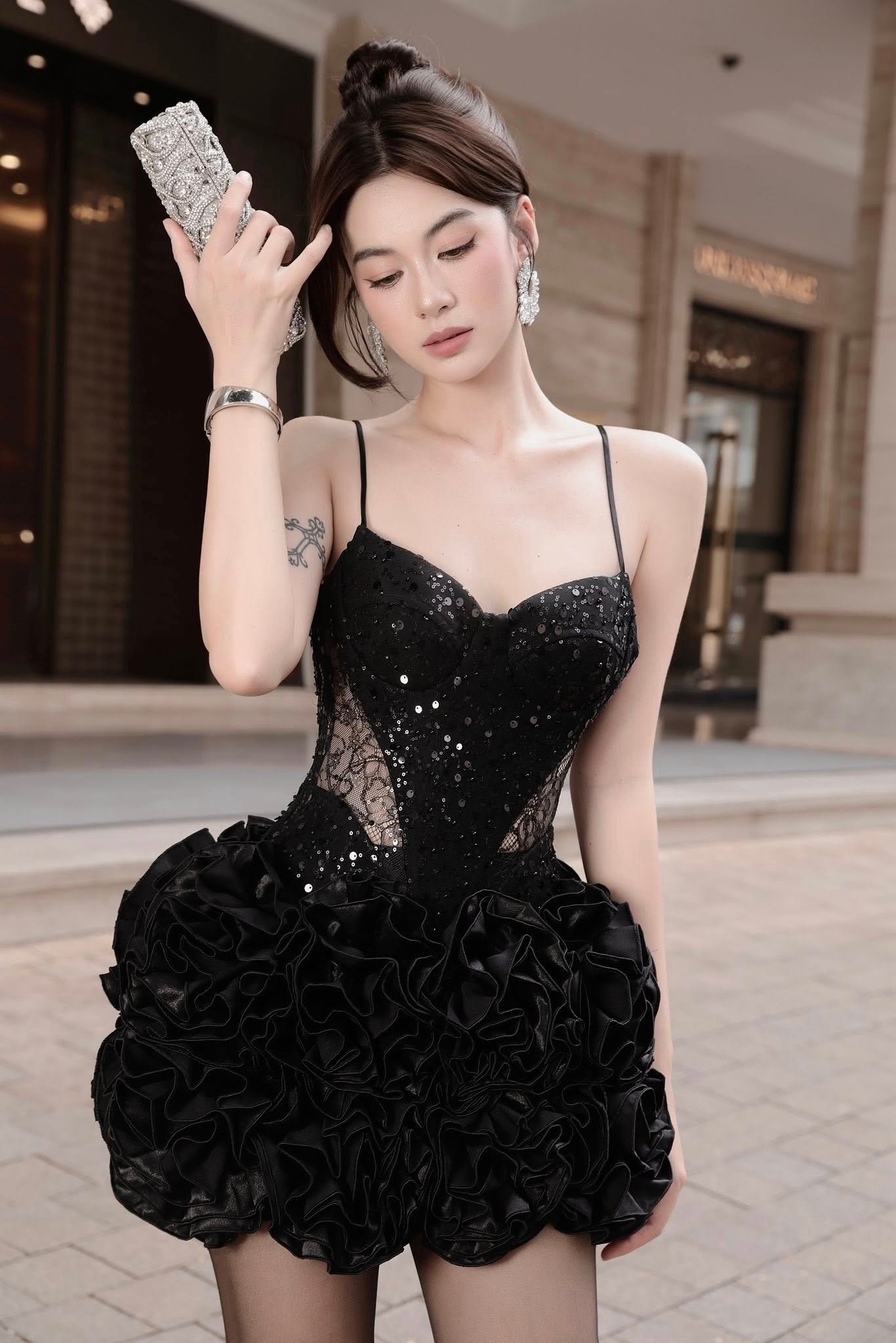 Nhan sắc bạn gái nam thần showbiz Việt - 26