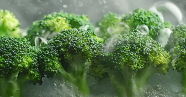 Trái tim quyết định tuổi thọ: Người trung niên nên ưu tiên 4 loại thực phẩm này để trẻ hóa mạch máu