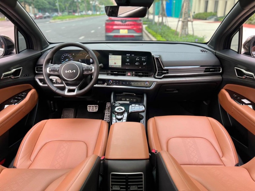 Hệ thống loa Harman Kardon cho trải nghiệm cảm giác nghe nhạc hay.