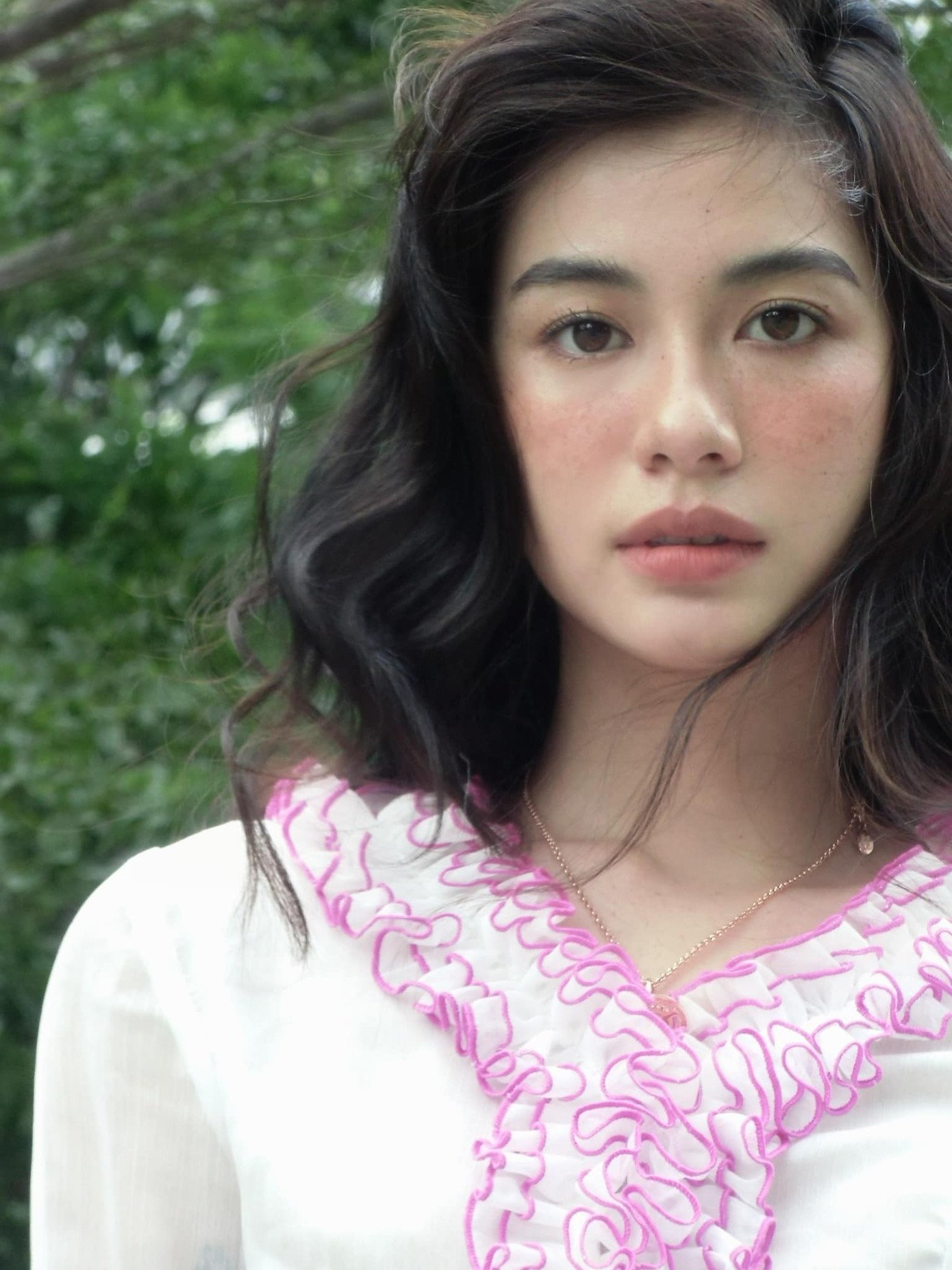 Vi Nguyễn tên thật Nguyễn Tú Vi, sinh năm 1996, tốt nghiệp trường Đại học Hoa Sen và bắt đầu làm người mẫu ảnh năm 2017.