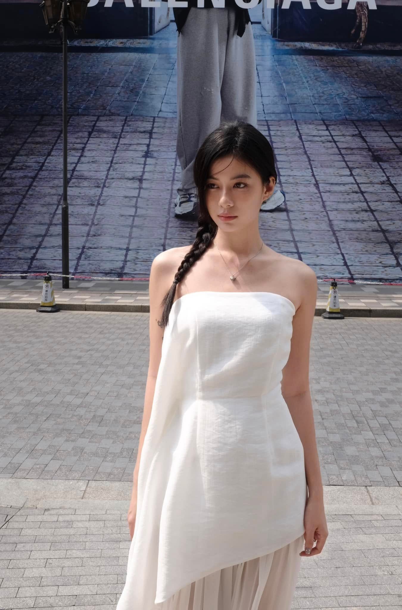 Nhan sắc bạn gái nam thần showbiz Việt - 7