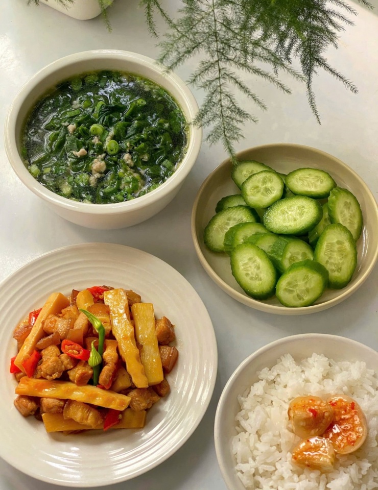 Một mình ở Đà Lạt, chàng trai sống chậm bằng những bữa cơm nhà - 6