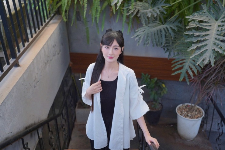 “Tôi không xem nghệ thuật là cơ hội đổi đời, chỉ là công việc tôi yêu thích”, Ngọc Thủy nói. Với cô, hành trình phía trước vẫn còn dài và vai diễn hiện tại là bước đệm để khán giả ủng hộ gương mặt mới của màn ảnh nhỏ.