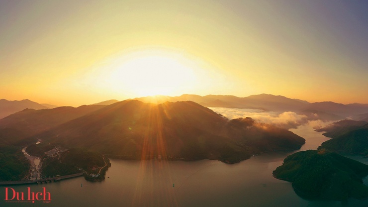 Bản hòa ca núi rừng rực rỡ sắc màu Sơn Tây Thượng - 2