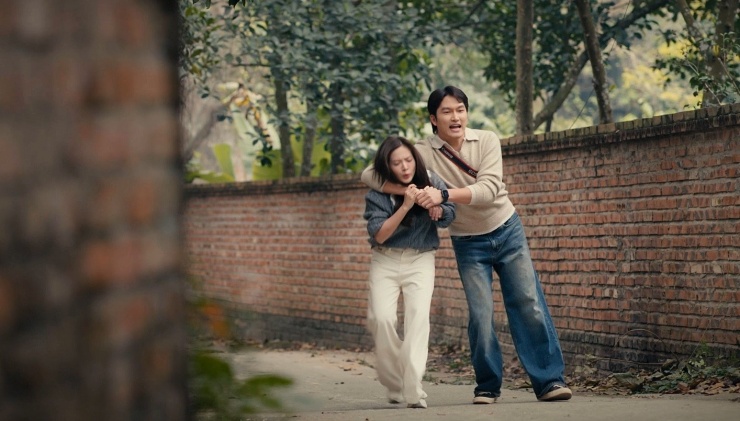 Ngọc Huyền - Đình Tú trong phim.