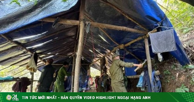 'Vàng tặc' dựng lán trại khai thác vàng trái phép ở Đà Nẵng